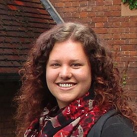 Profilbild von Anna Wrosch, Absolventin des berufsbegleitenden Bachelors Betriebswirtschaft